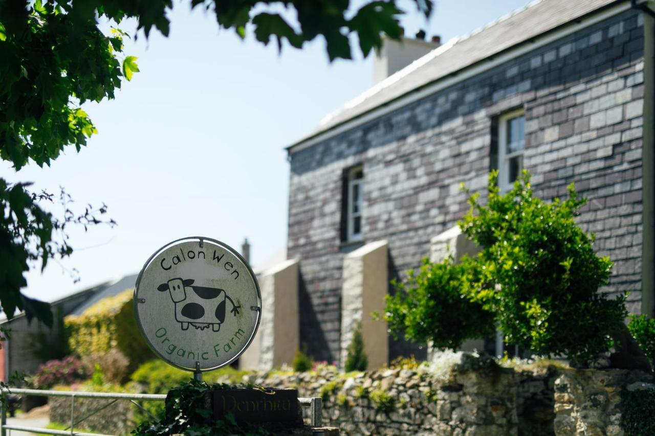 Penrhiw Farm B & B Goodwick Exterior foto